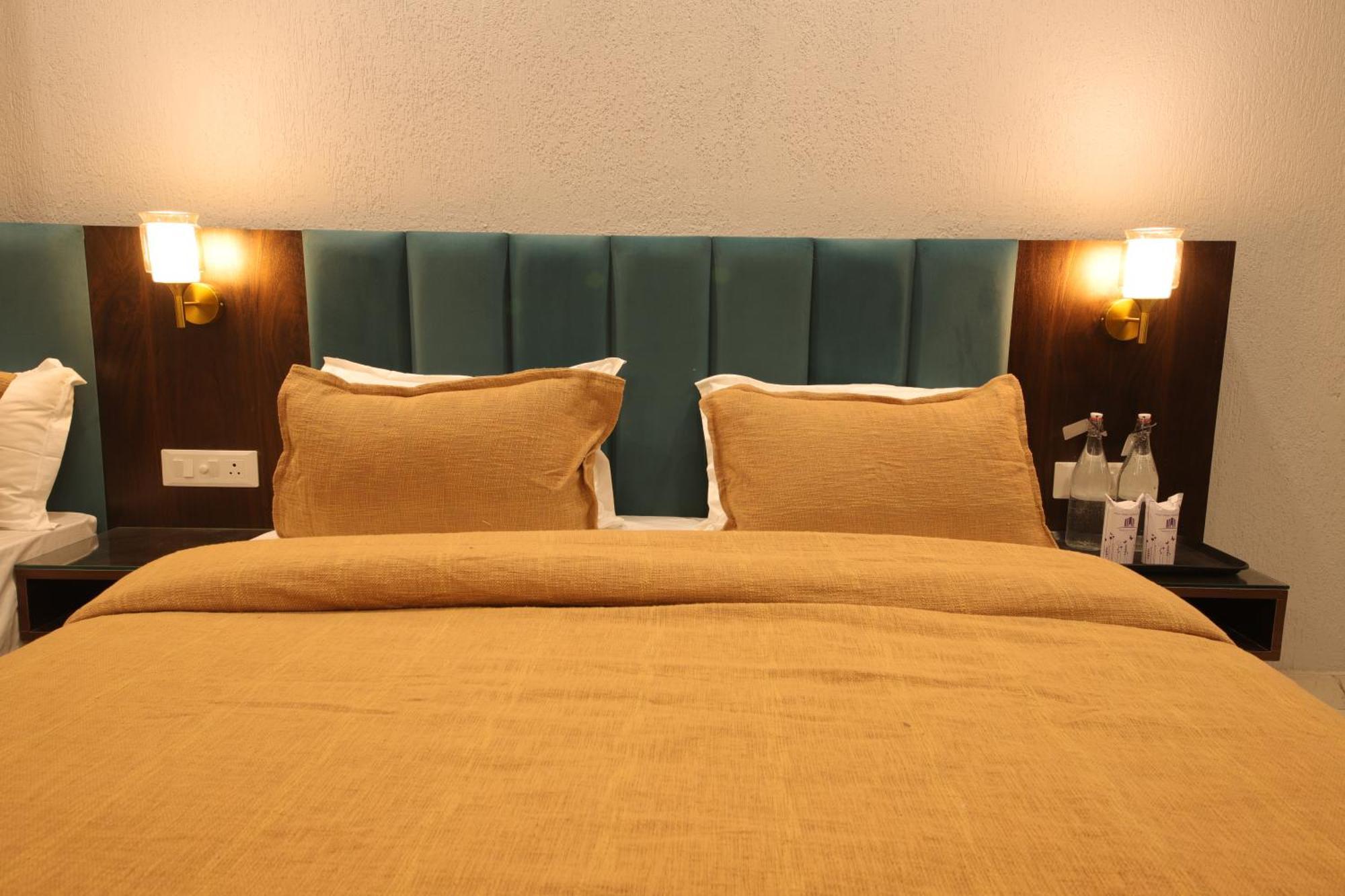 רישיקש Perfectstayz Heritage Near Neem Beach מראה חיצוני תמונה